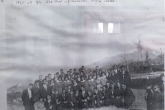 Duzici-Koy-Enstitusu-son-sinif-ogrenciler-toplu-haldeler.-1947